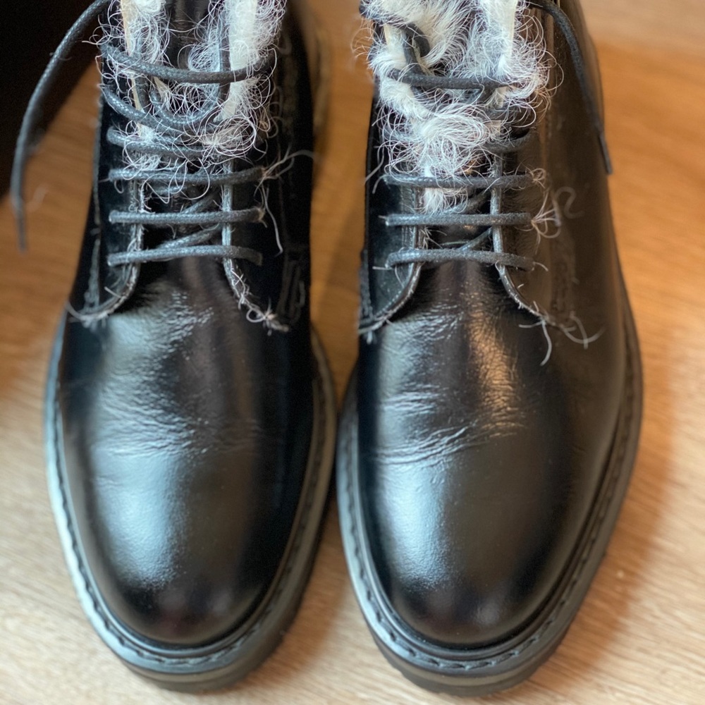 Saint Laurent- William shearling lined boots